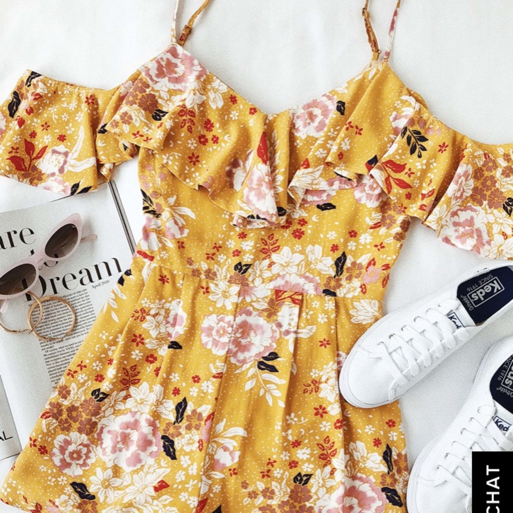 LULUS FLORAL MUSTARD ROMPER